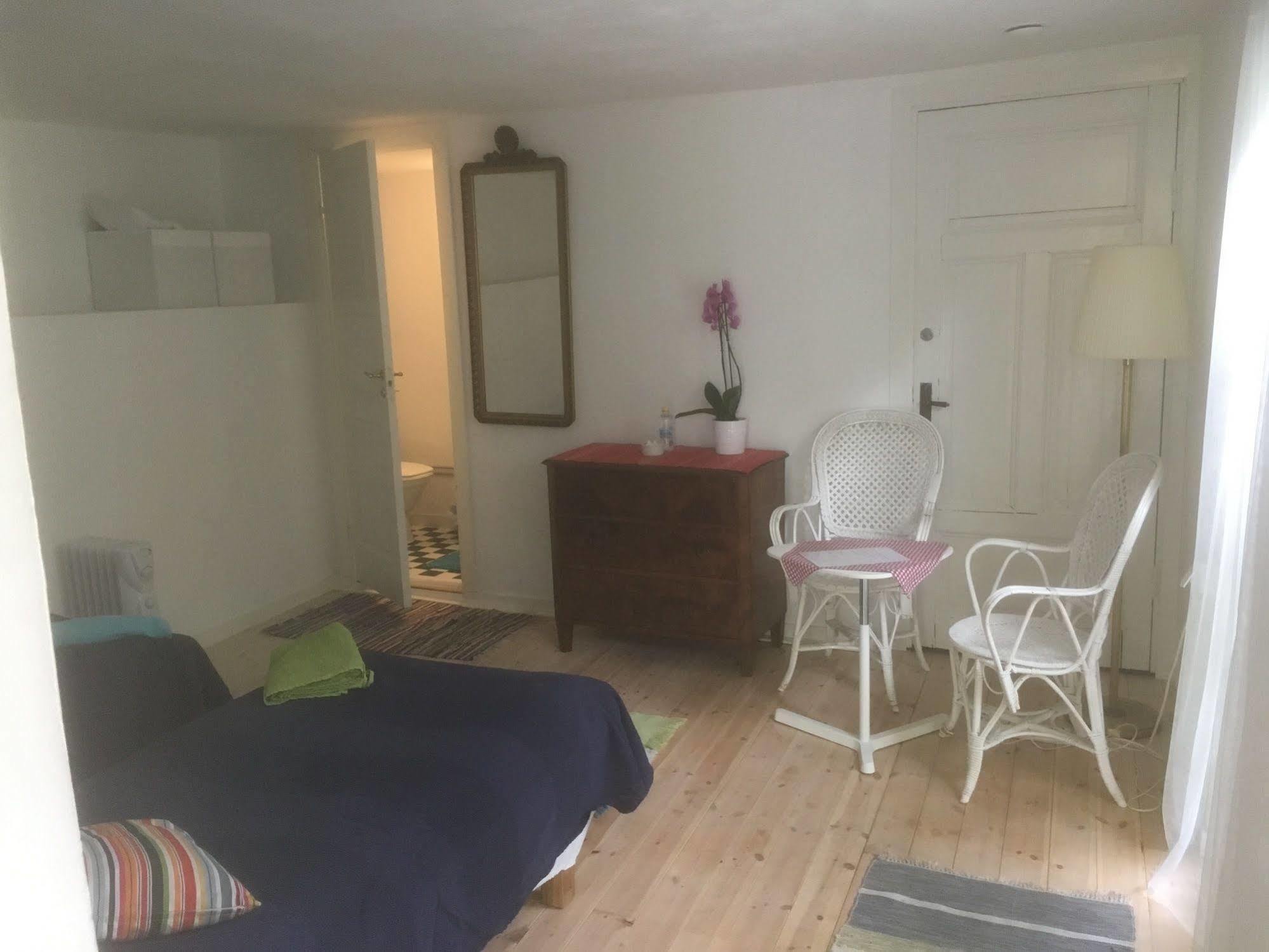 Stockholm B&B Cottage Nacka Ngoại thất bức ảnh